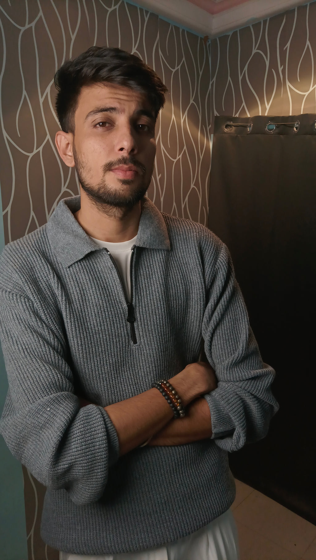 Grey winter zipper Tshirt